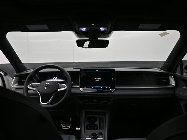 New 2026 Volkswagen Tiguan SE R-Line image 10