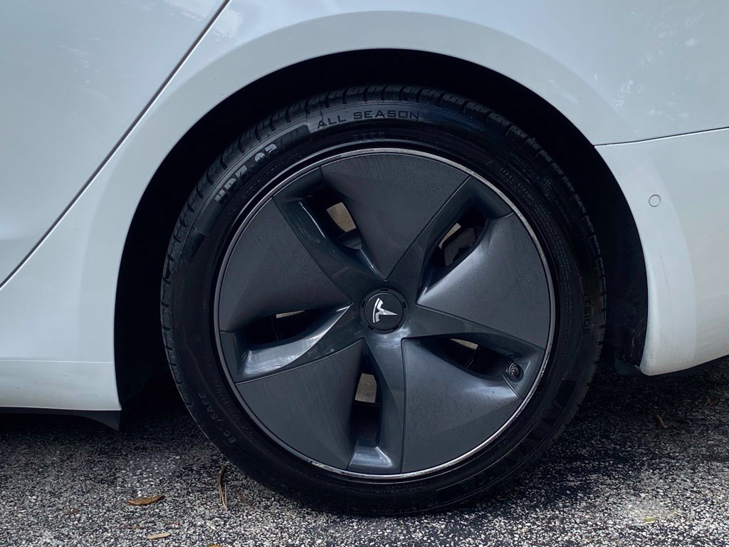 Used 2020 Tesla Model 3 Standard Range RWD image 13