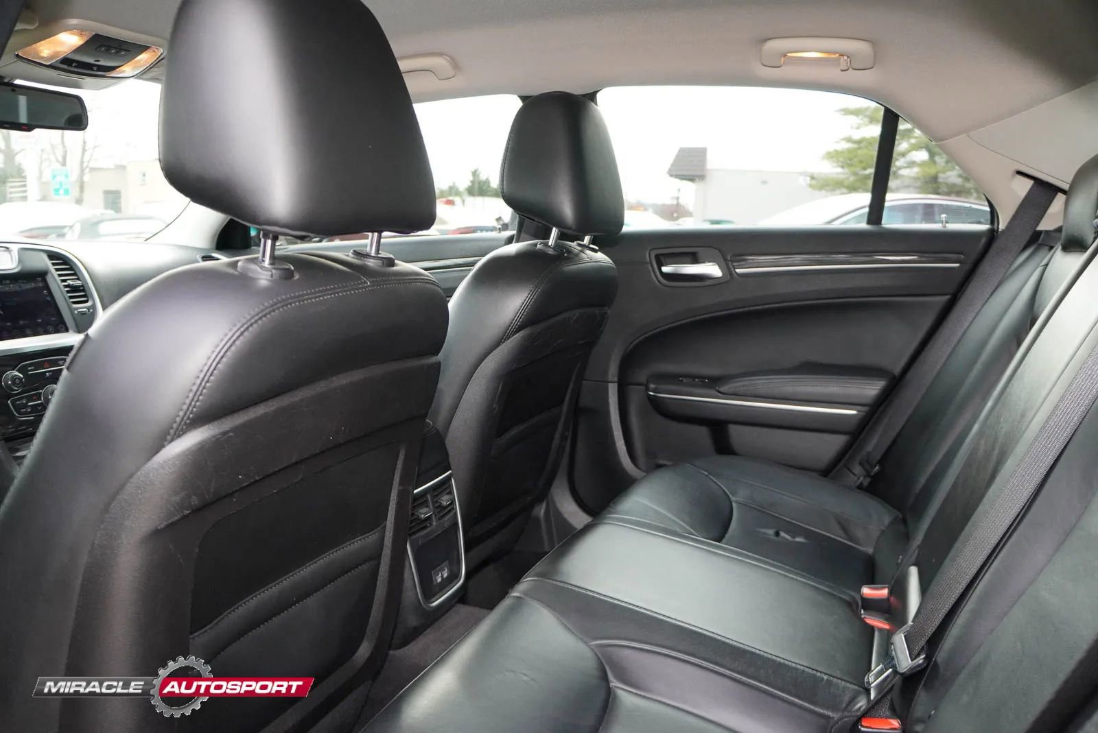 Used 2017 Chrysler 300 Limited w/ Driver Convenience Group RWD image 24