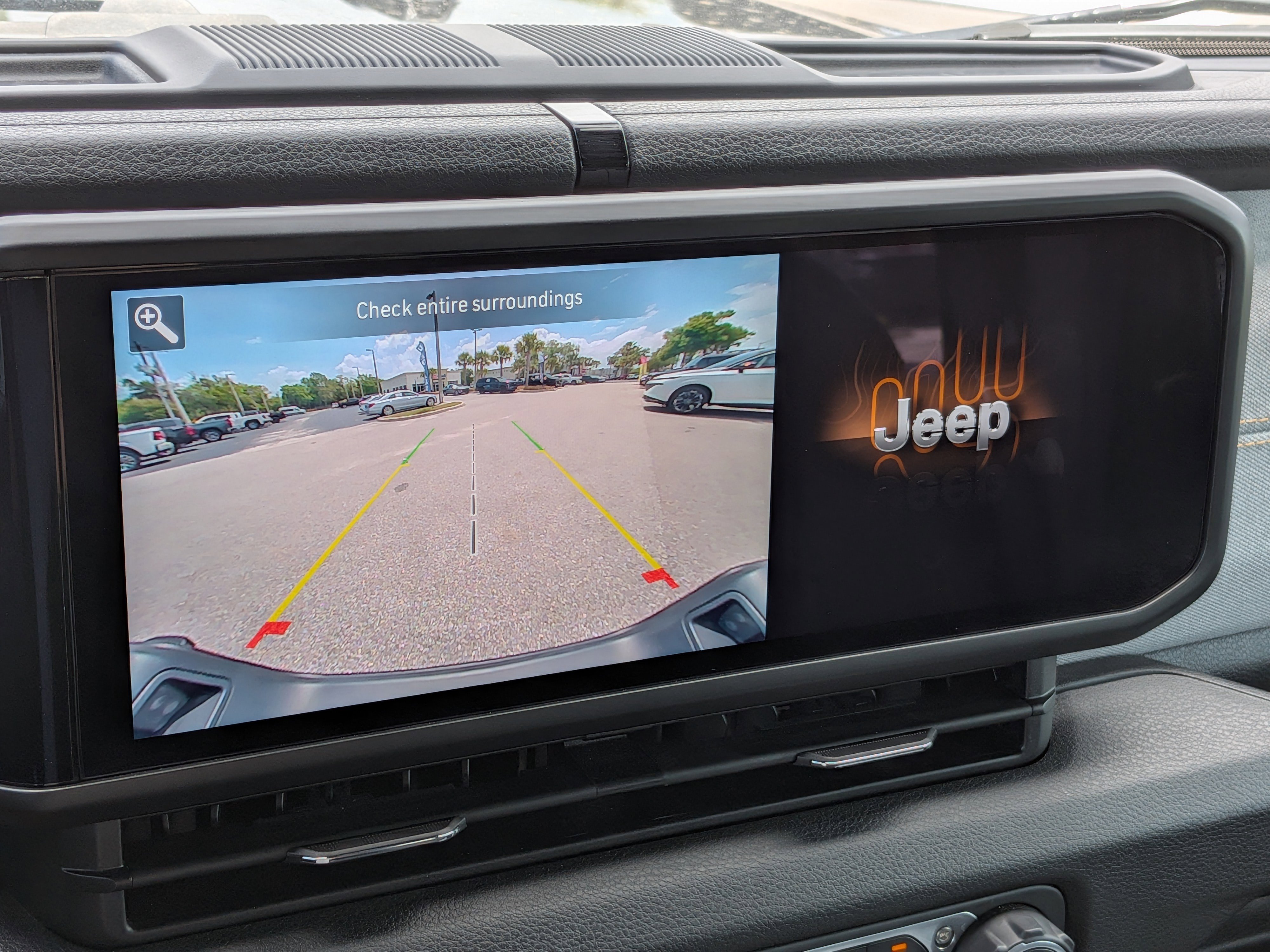 Used 2024 Jeep Gladiator Sport image 26