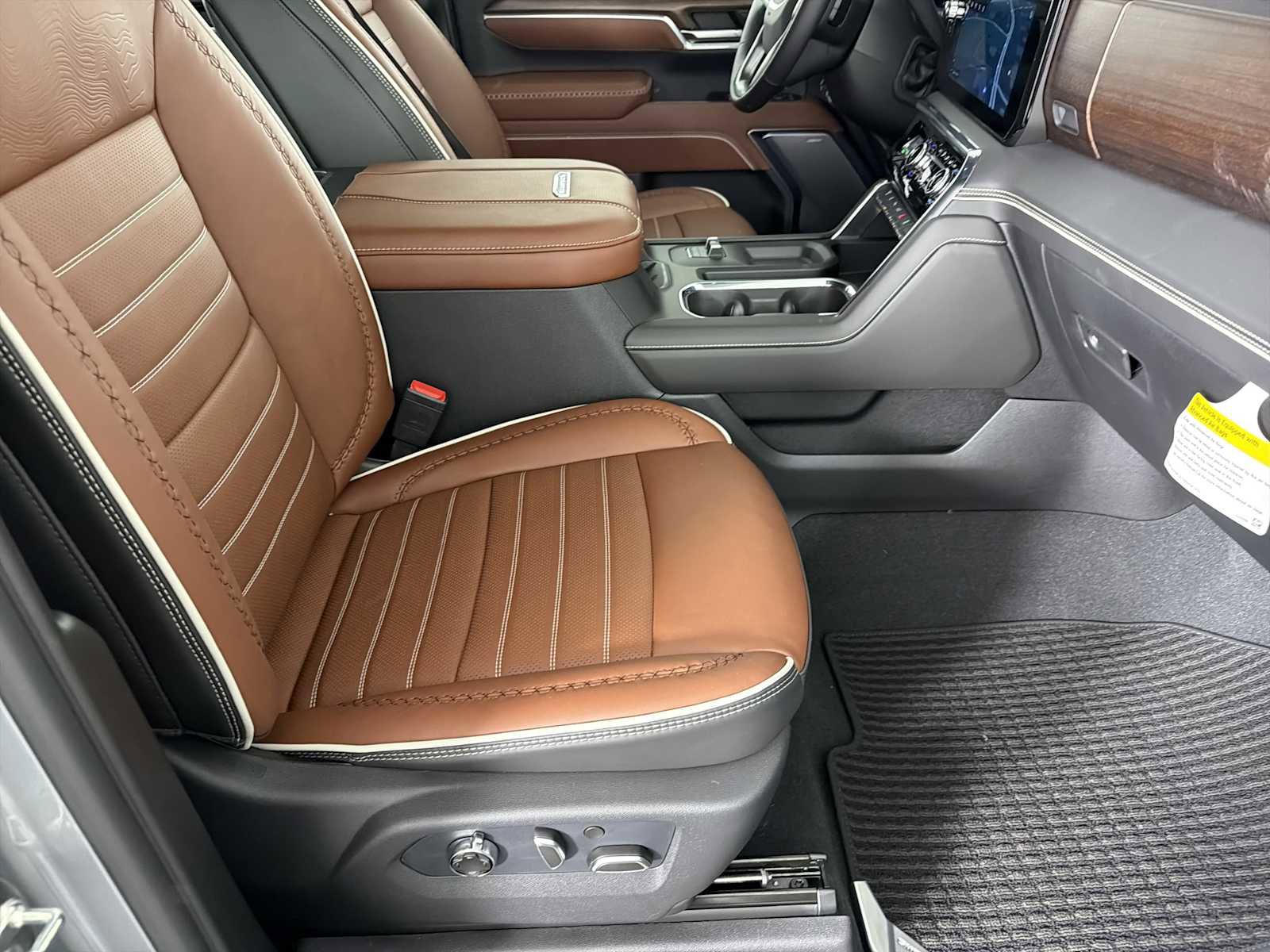 New 2026 GMC Sierra 2500 Denali Ultimate AWD/4WD image 12