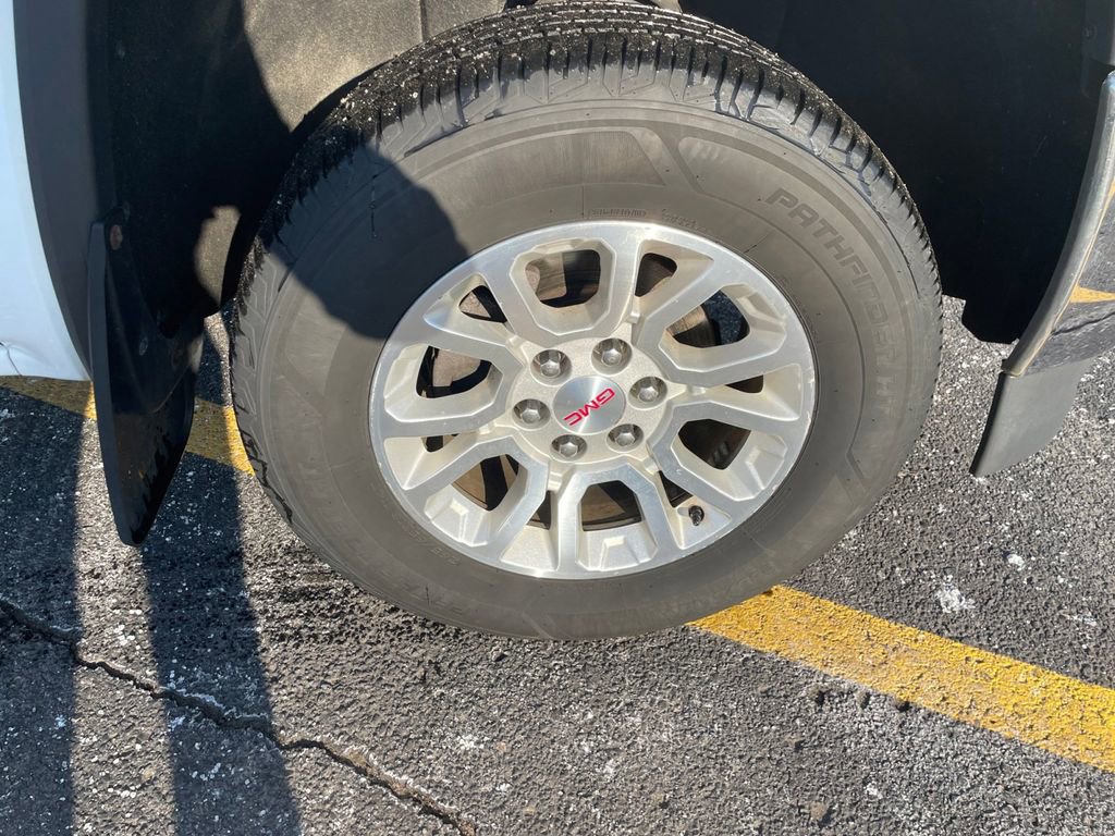 Used 2017 GMC Sierra 1500 SLE w/ SLE Value Package image 9