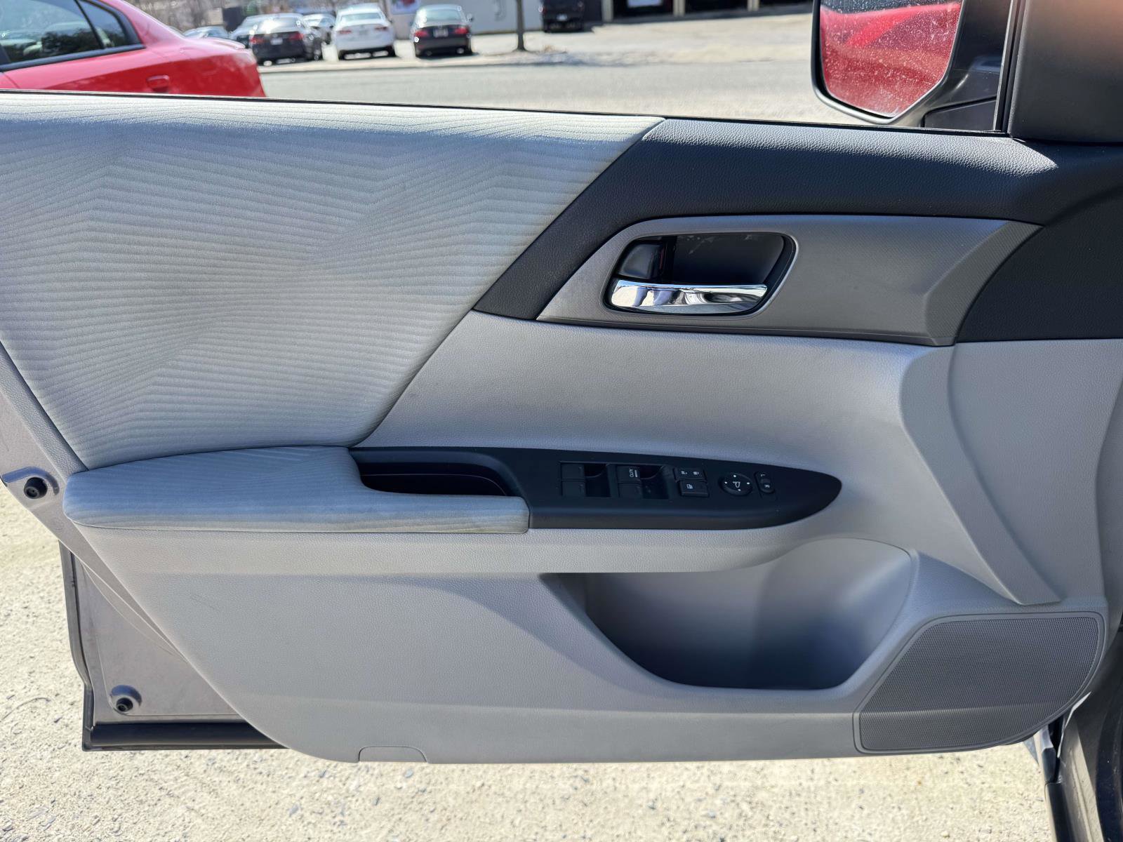 Used 2014 Honda Accord LX image 14