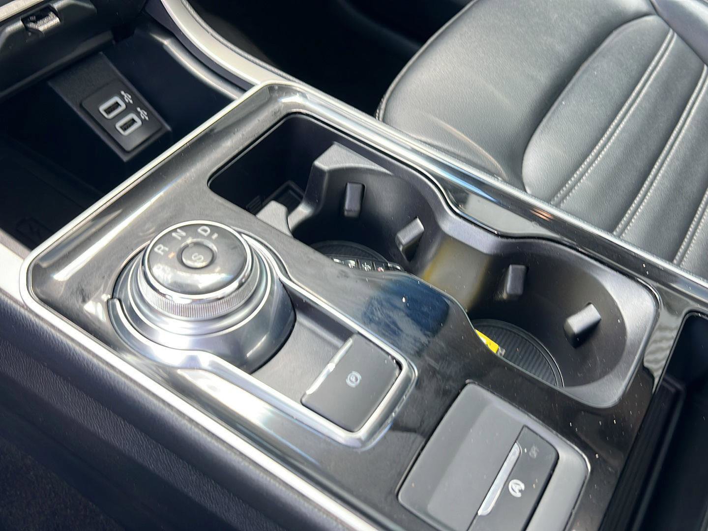 Used 2019 Ford Edge SEL w/ Equipment Group 201A image 28