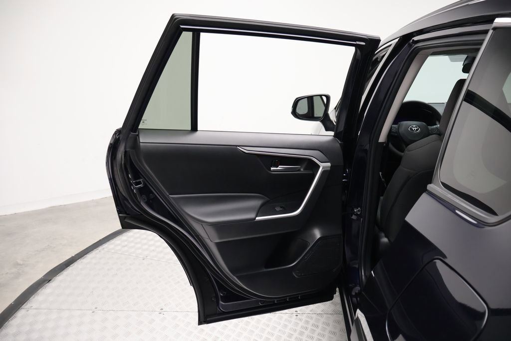 Certified 2023 Toyota RAV4 XLE w/ Convenience Package image 21