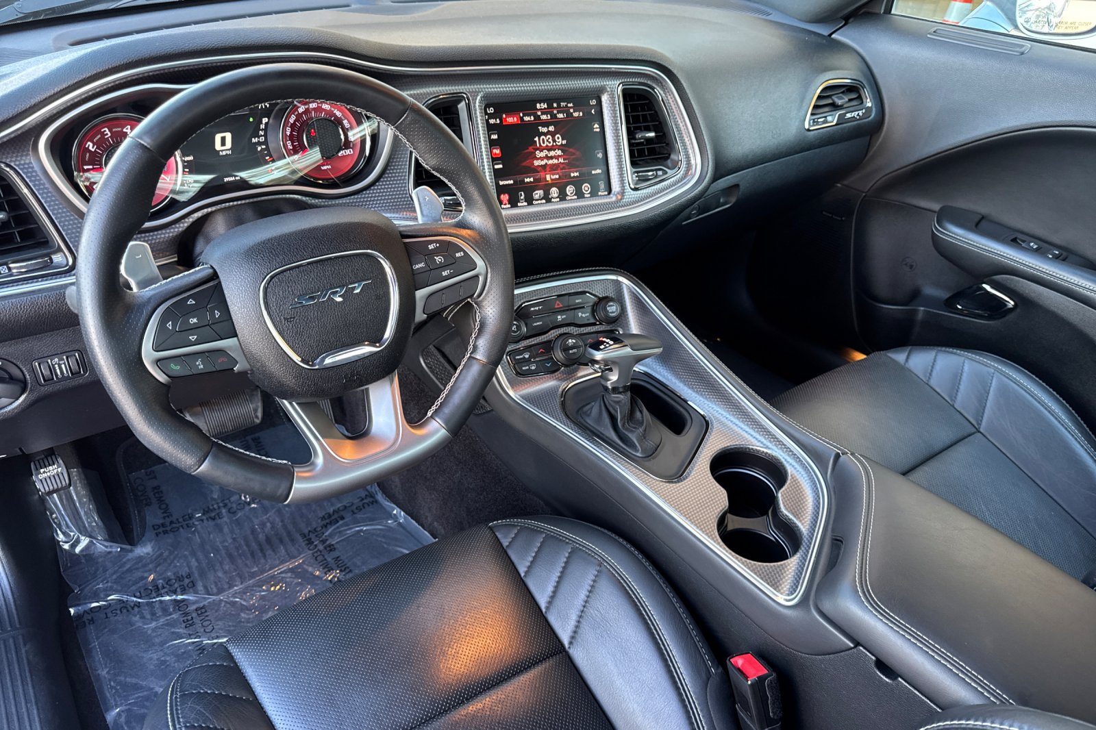 Used 2016 Dodge Challenger SRT Hellcat RWD image 15