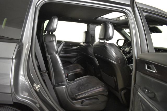 Used 2023 Jeep Grand Cherokee L Laredo AWD/4WD image 37