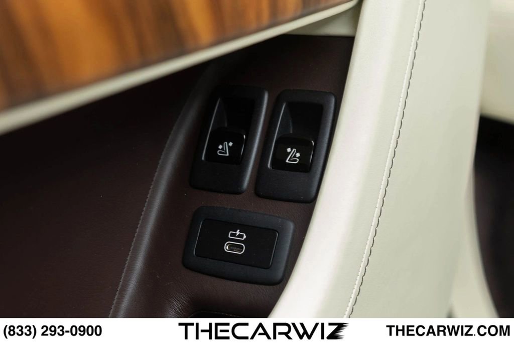 Used 2019 Rolls-Royce Cullinan AWD/4WD image 76