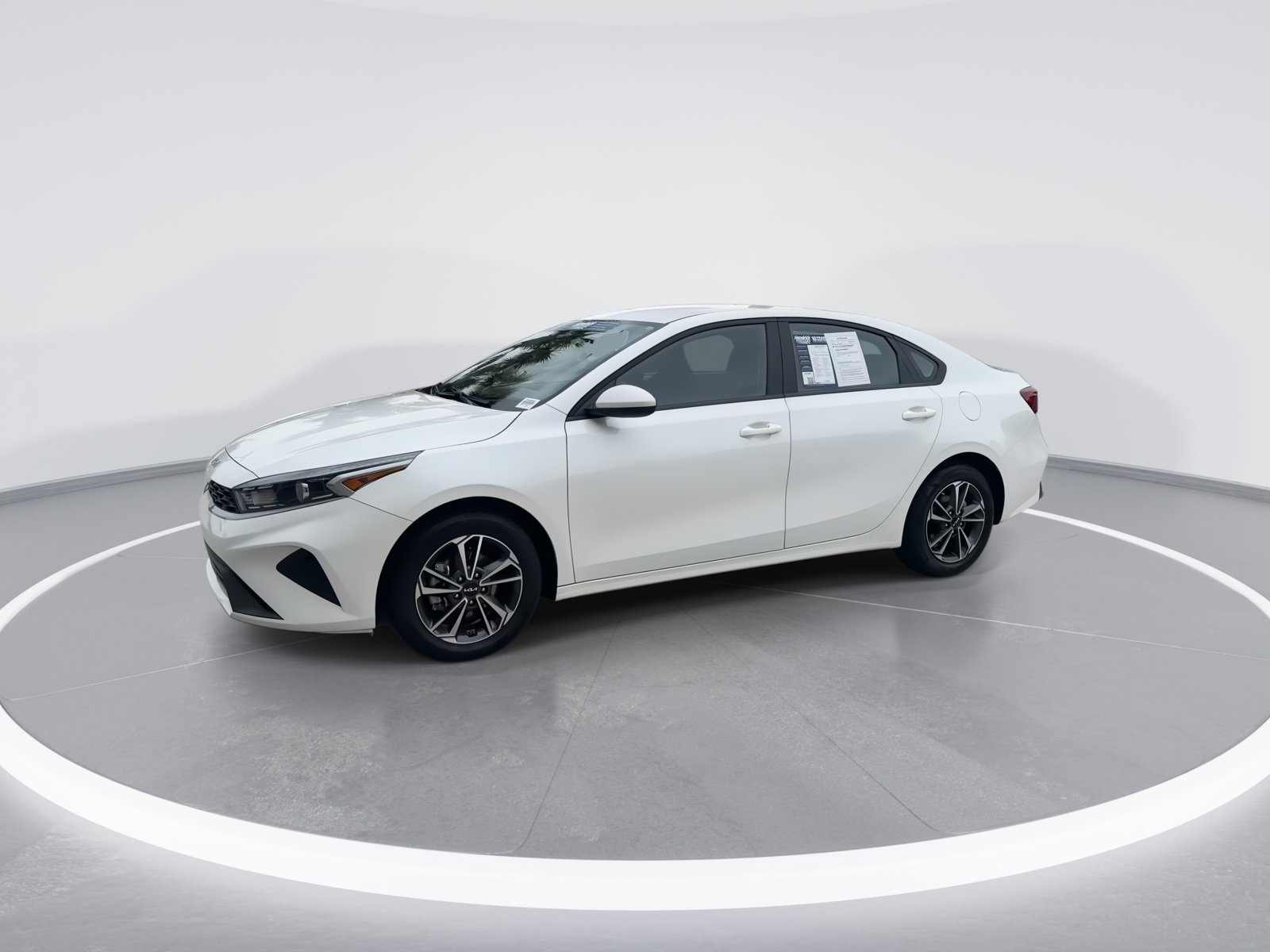 Used 2024 Kia Forte LXS image 5