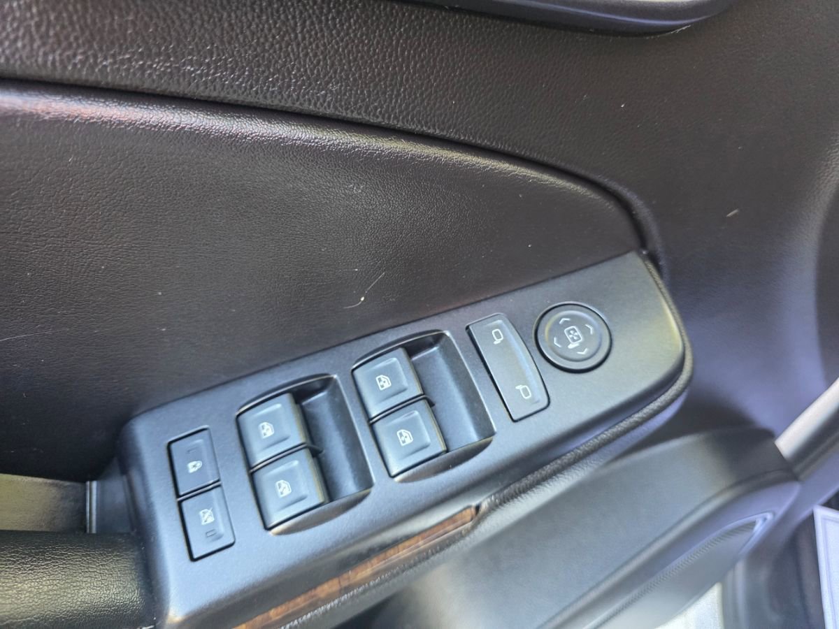 Used 2019 Chevrolet Tahoe LS AWD/4WD image 31