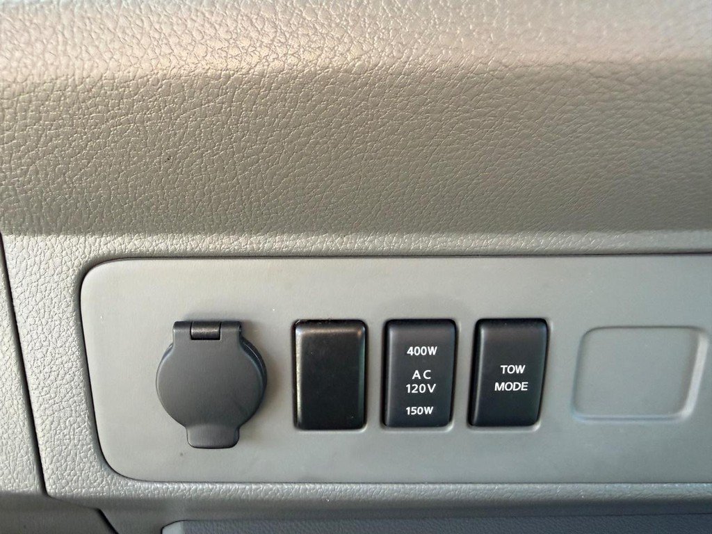 Used 2015 Nissan NV 3500 SV w/ Technology Package RWD image 39