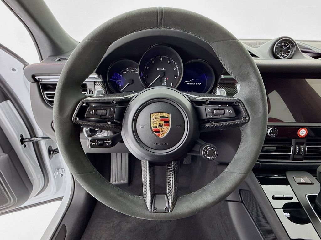 New 2026 Porsche Macan GTS AWD/4WD image 17