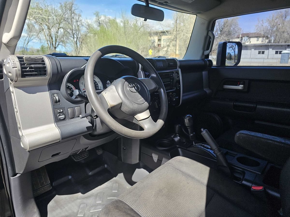 Used 2007 Toyota FJ Cruiser 4WD w/ Convenience Pkg image 10