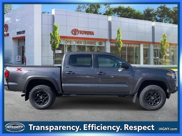 Used 2023 Toyota Tacoma SR5 w/ SX Package AWD/4WD image 5