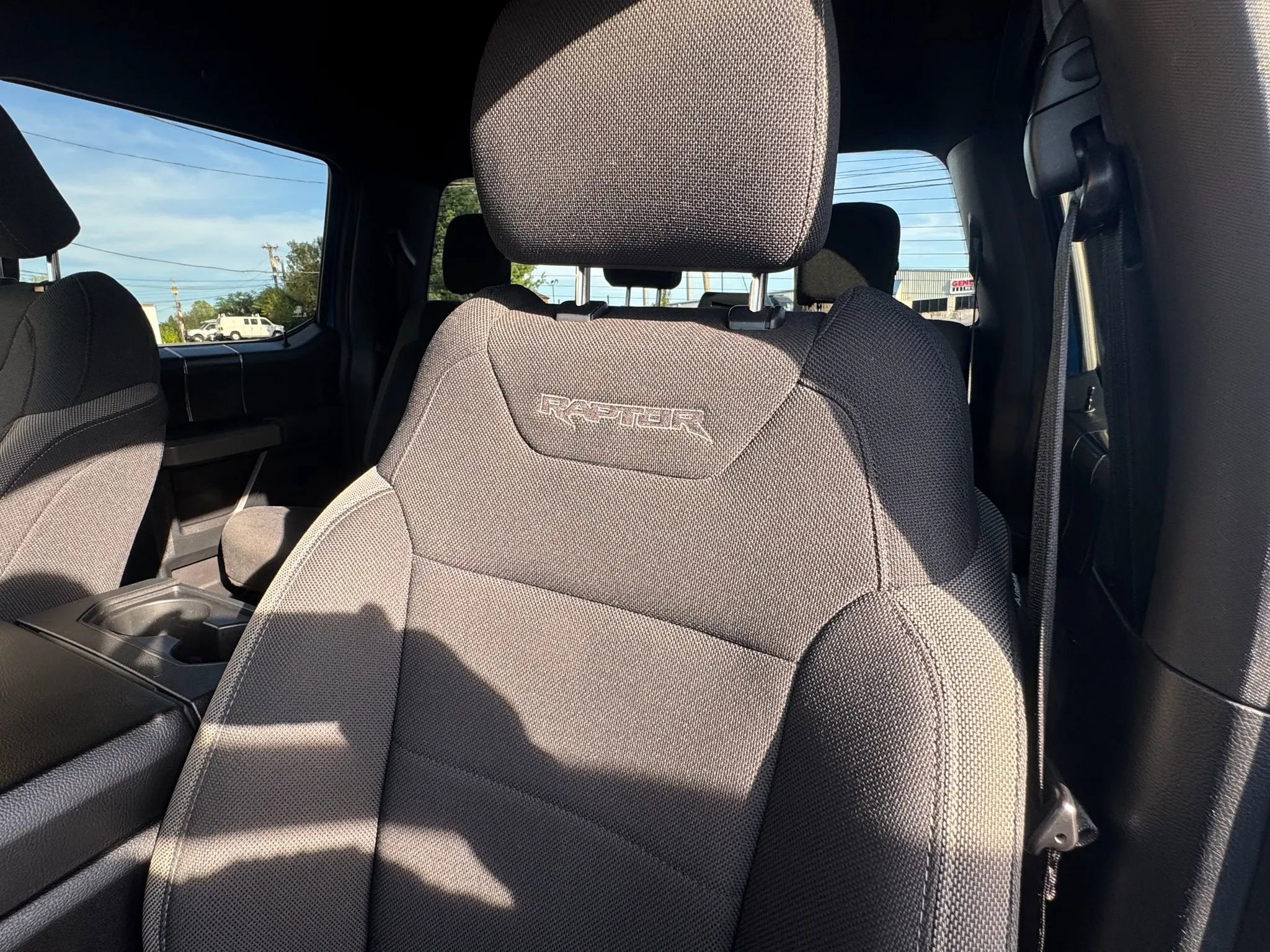 Used 2020 Ford F150 Raptor image 15