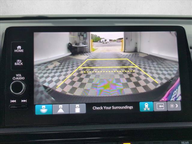 Used 2025 Honda Odyssey Elite image 14
