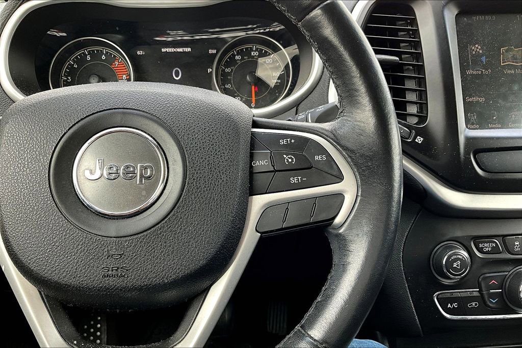 Used 2016 Jeep Cherokee Trailhawk w/ Comfort/Convenience Group image 7