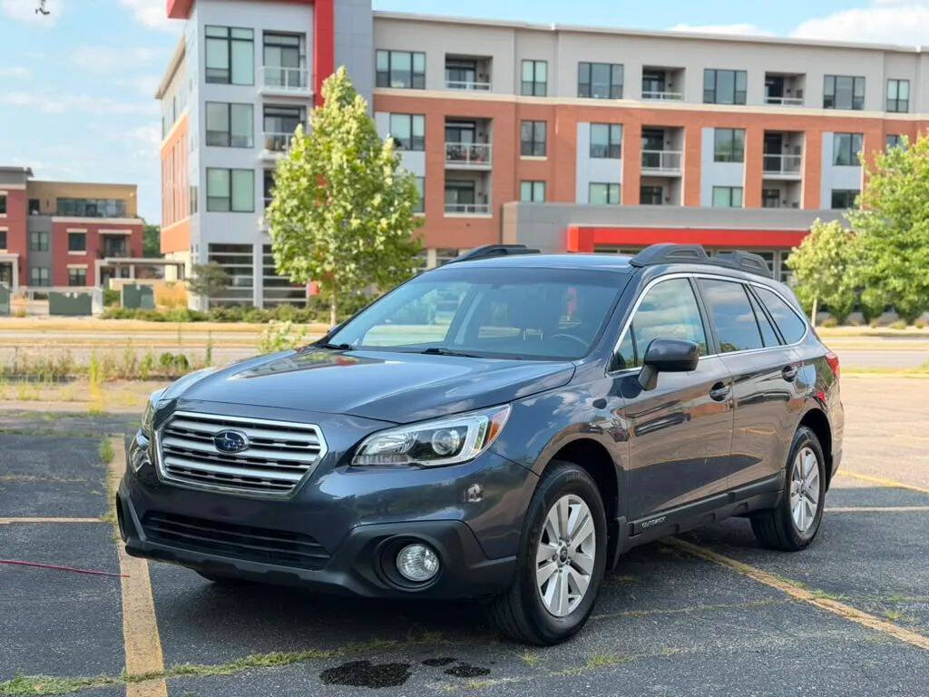 Used 2015 Subaru Outback 2.5i Premium AWD/4WD image 3
