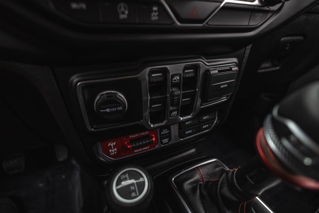 Used 2022 Jeep Wrangler Unlimited Rubicon w/ LED Lighting Group image 16