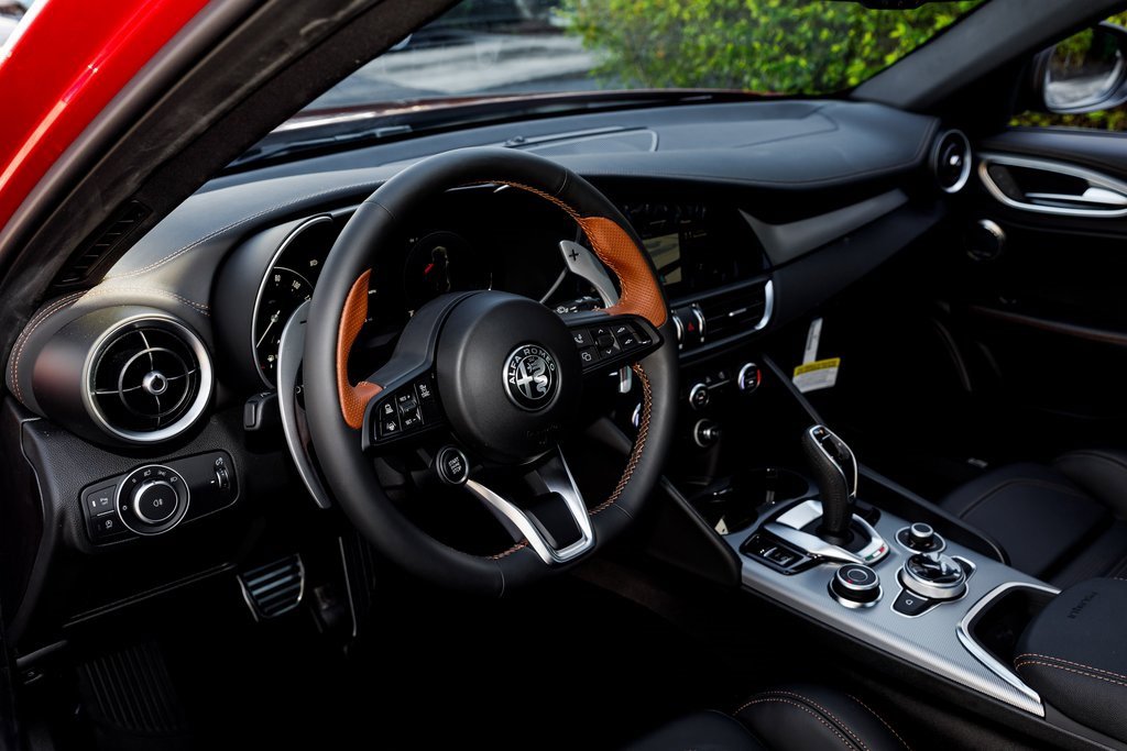New 2025 Alfa Romeo Giulia w/ Driving Assist Package image 22