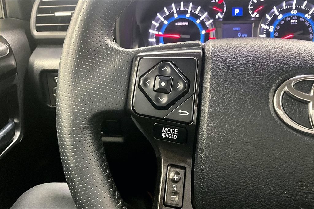 Used 2019 Toyota 4Runner TRD Off-Road Premium AWD/4WD image 20