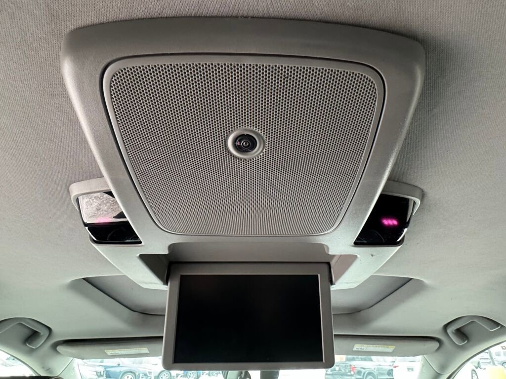 Used 2023 Honda Odyssey Elite image 17