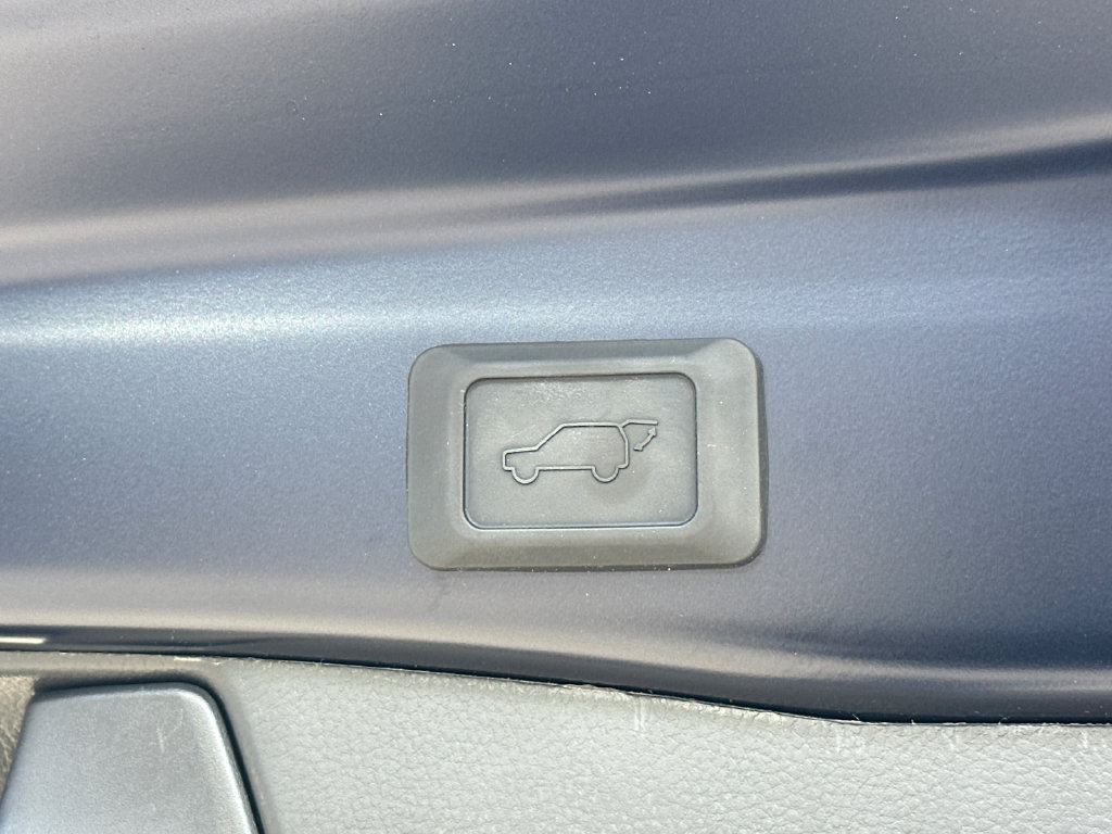 Used 2025 Toyota RAV4 XLE Premium w/ Weather Package FWD image 19