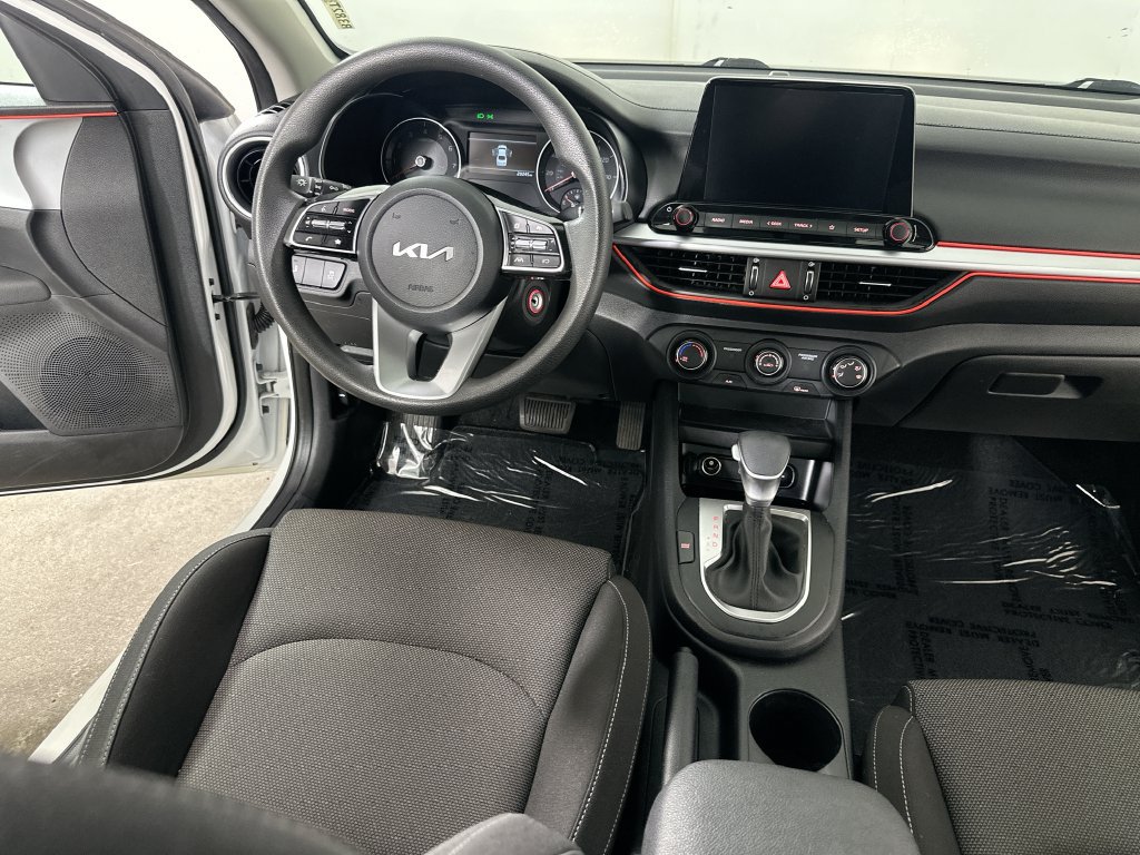 Used 2023 Kia Forte LXS w/ LXS Technology Package FWD image 19