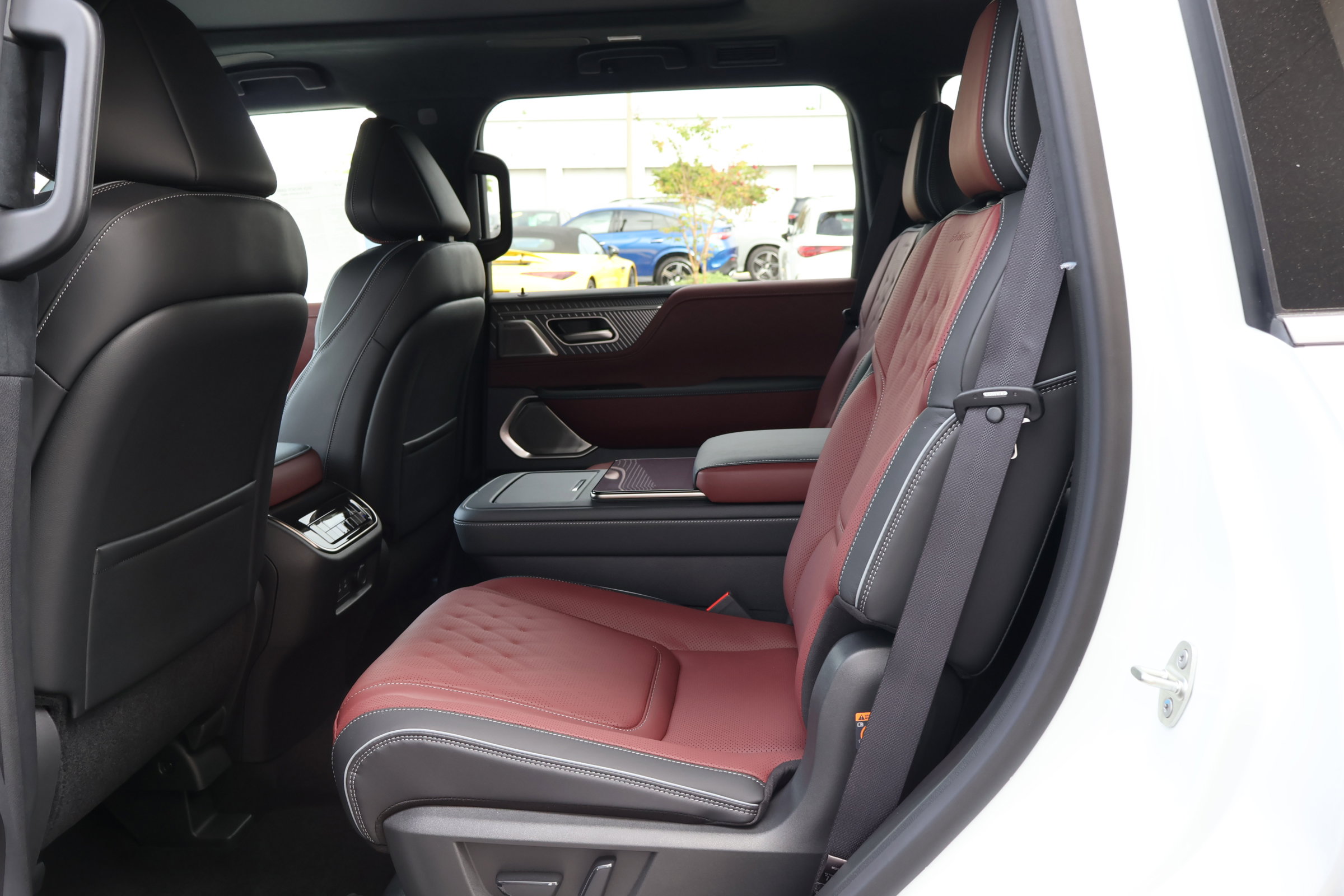 New 2026 INFINITI QX80 Autograph image 16