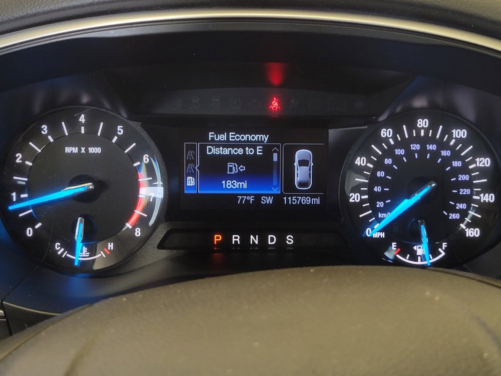 Used 2015 Ford Fusion SE FWD image 23