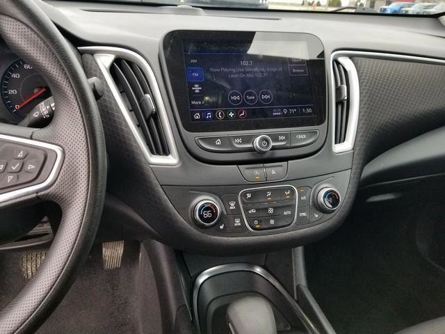 Used 2023 Chevrolet Malibu LT FWD image 21