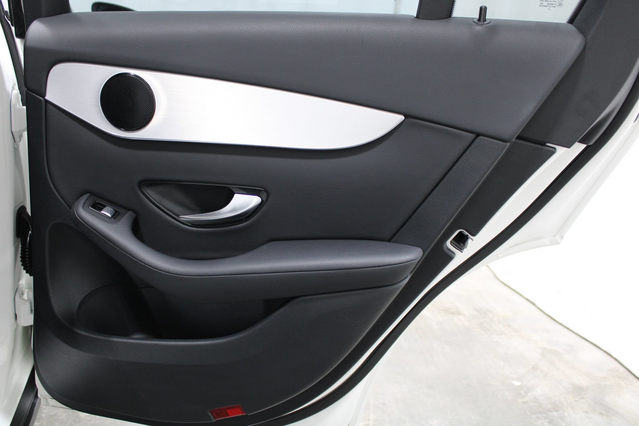 Used 2021 Mercedes-Benz GLC 300 image 21