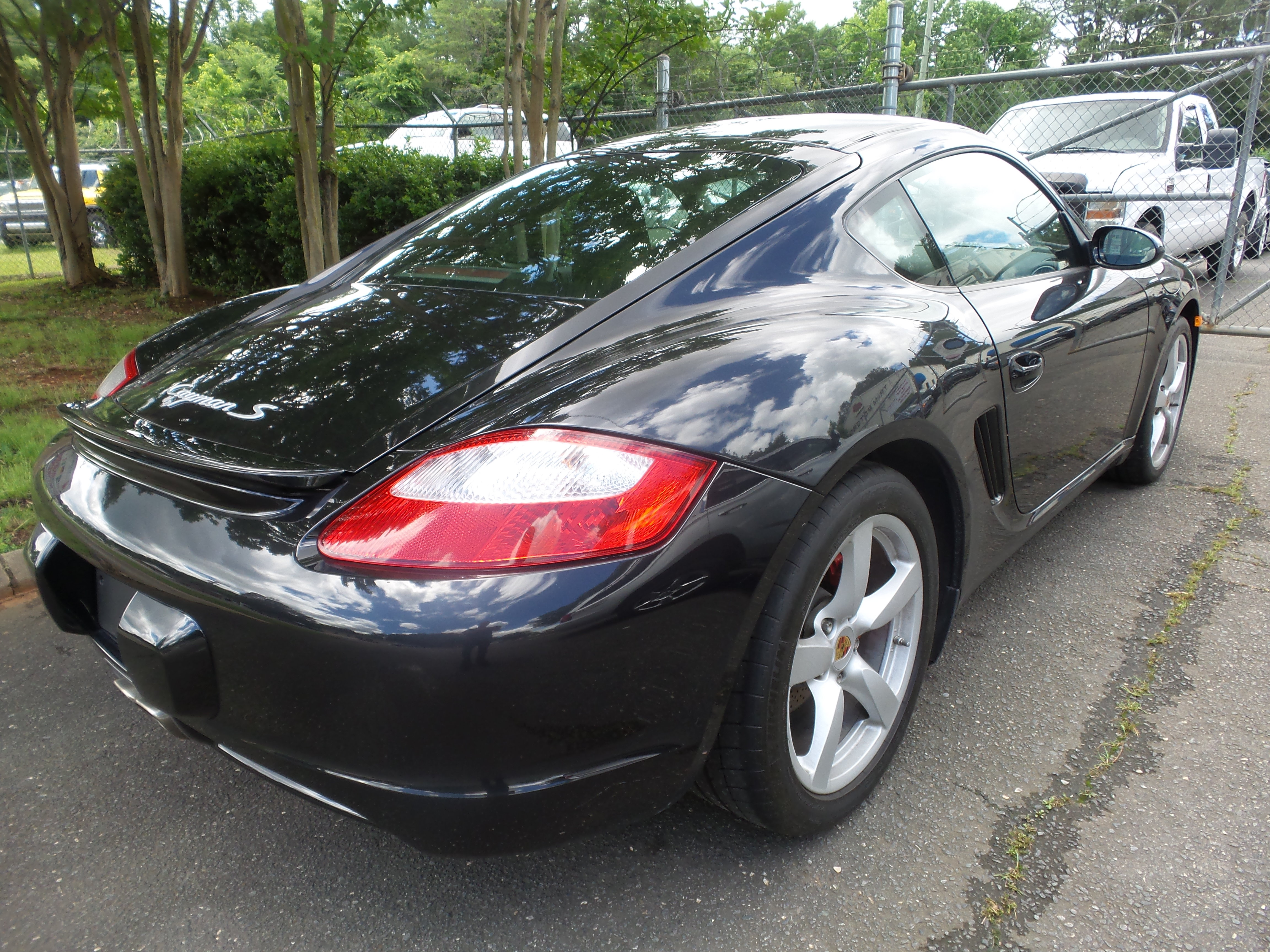 Used 2007 Porsche Cayman S RWD image 3