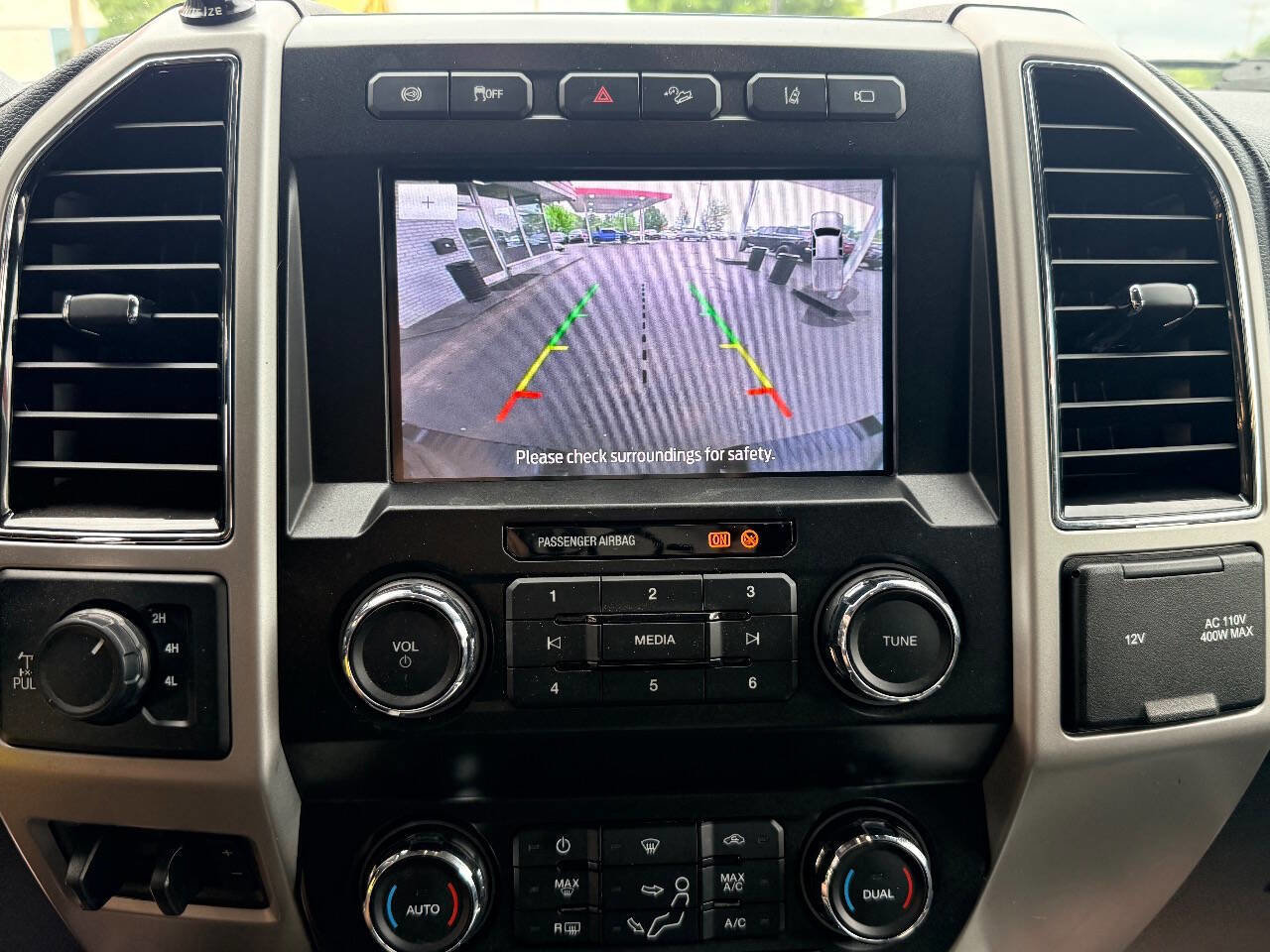 Used 2020 Ford F250 Lariat w/ Chrome Package AWD/4WD image 28