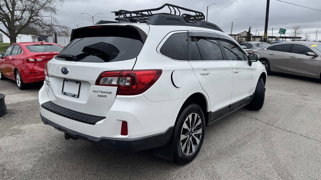 Used 2017 Subaru Outback 3.6R Limited image 8