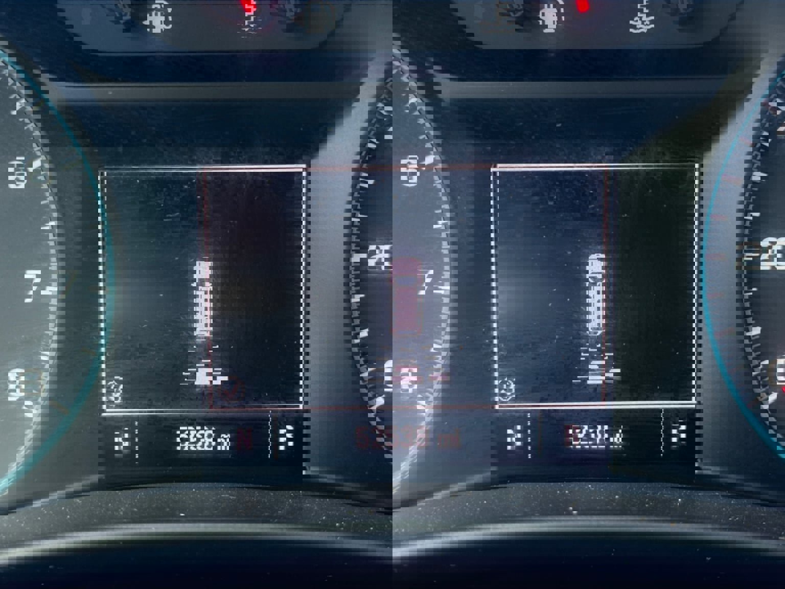 Used 2018 Chevrolet Equinox LT image 23