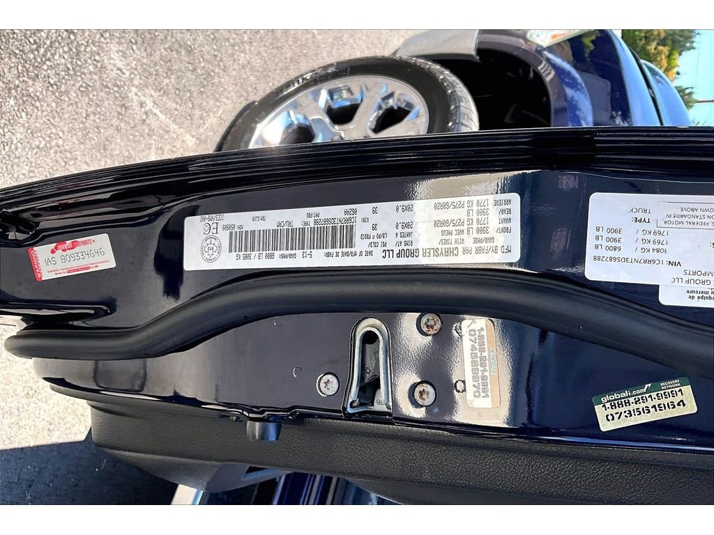 Used 2013 RAM 1500 Laramie w/ Convenience Group AWD/4WD image 32