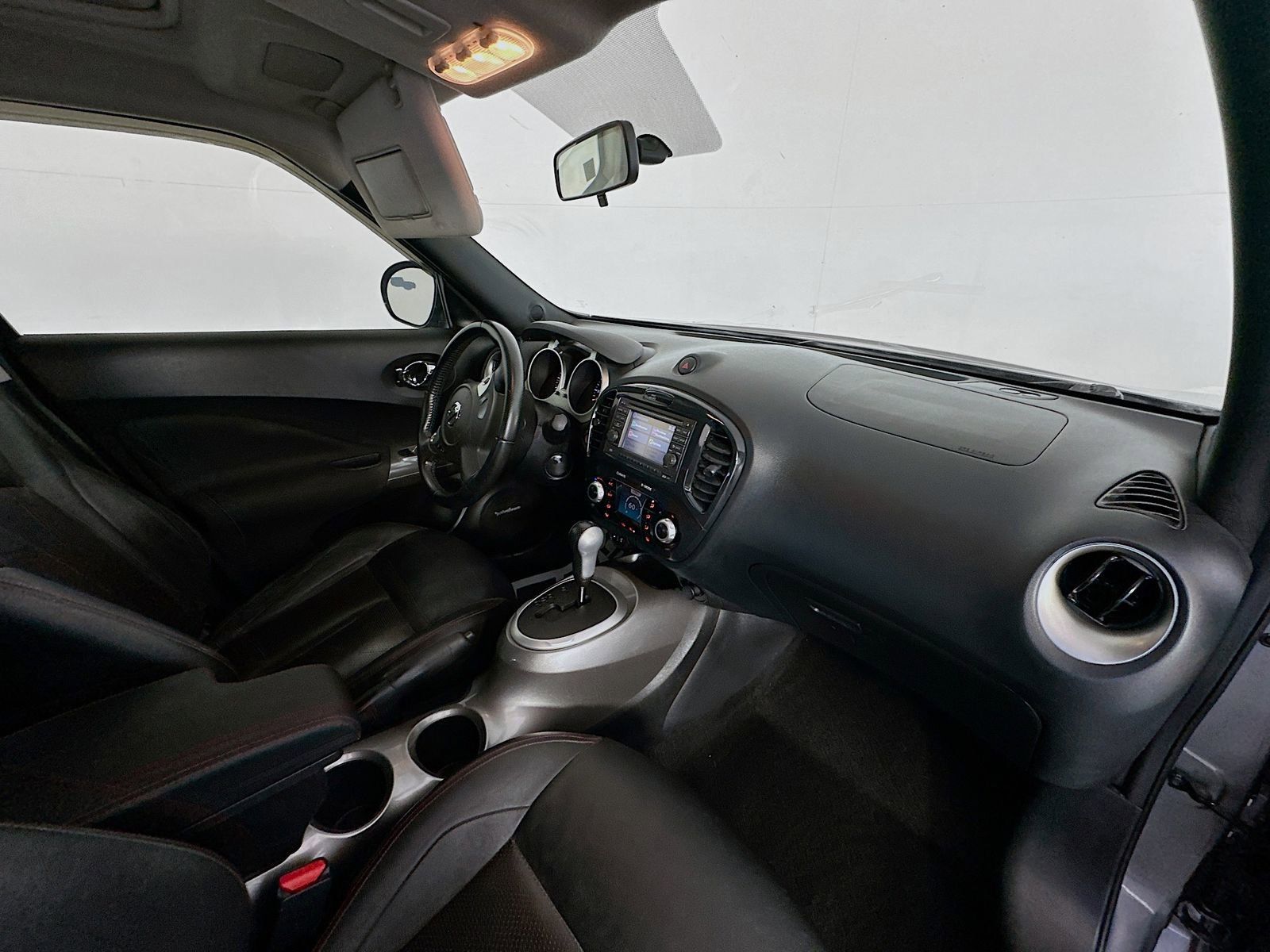 Used 2014 Nissan Juke SL AWD/4WD image 27