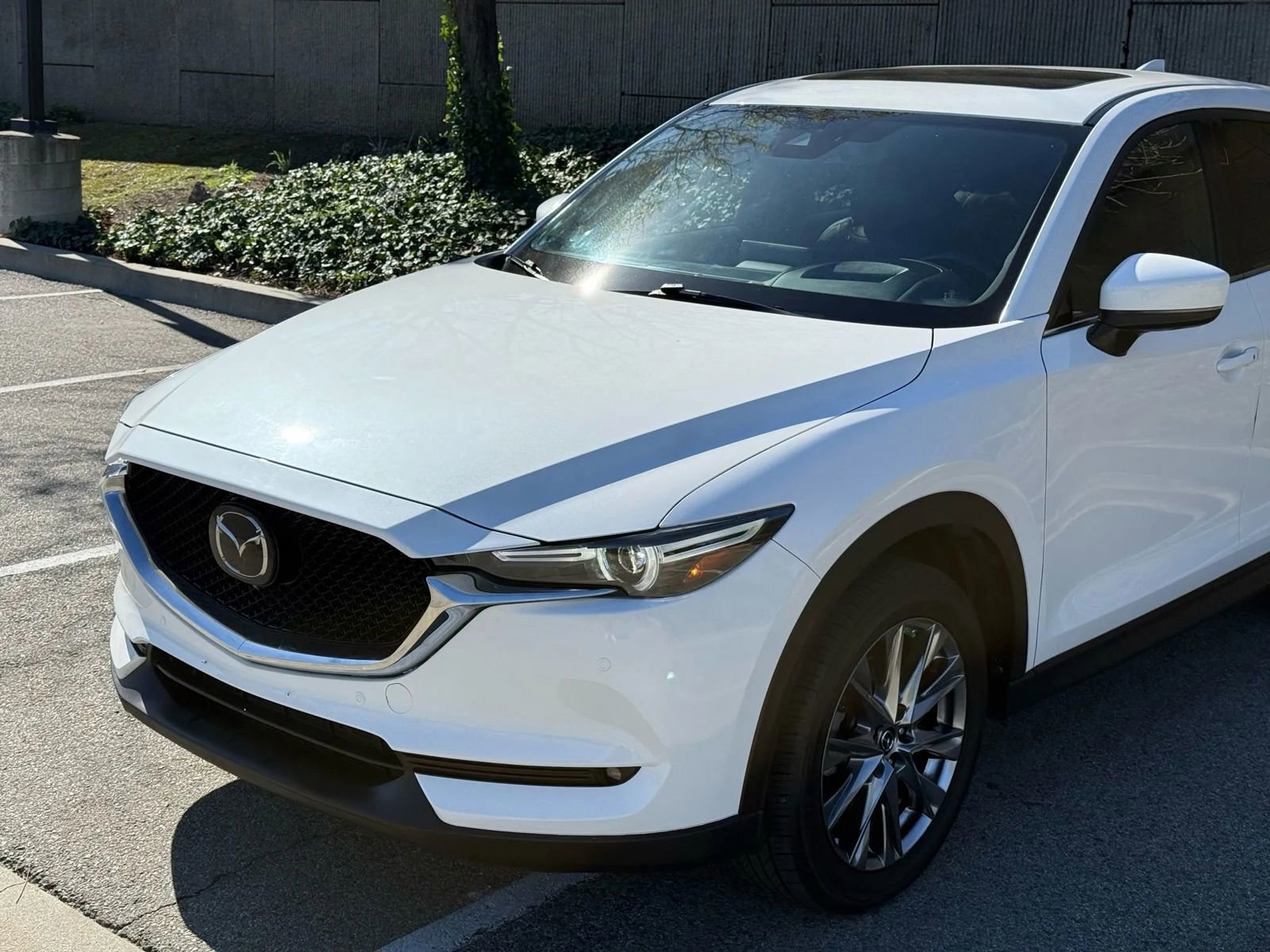 Used 2020 MAZDA CX-5 Signature image 9