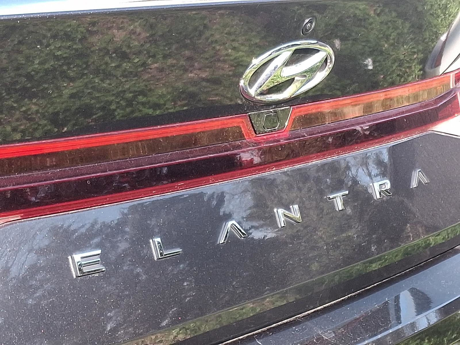 Used 2023 Hyundai Elantra SEL FWD image 13