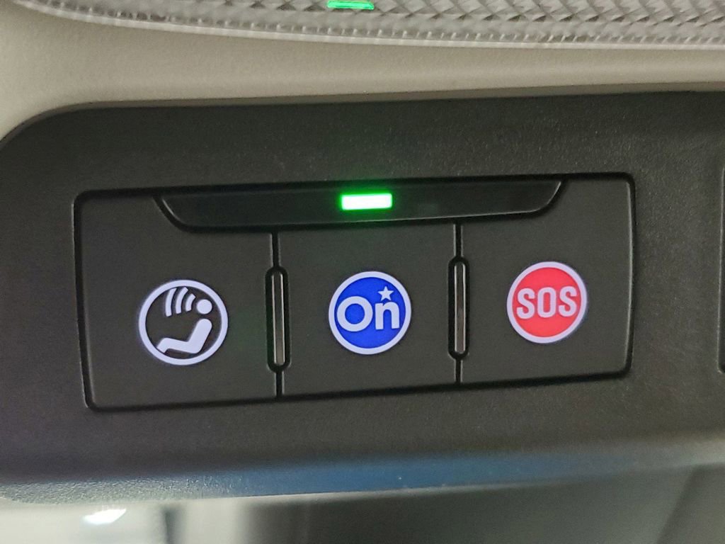 Used 2024 Buick Encore GX Avenir w/ Avenir Convenience Package image 19