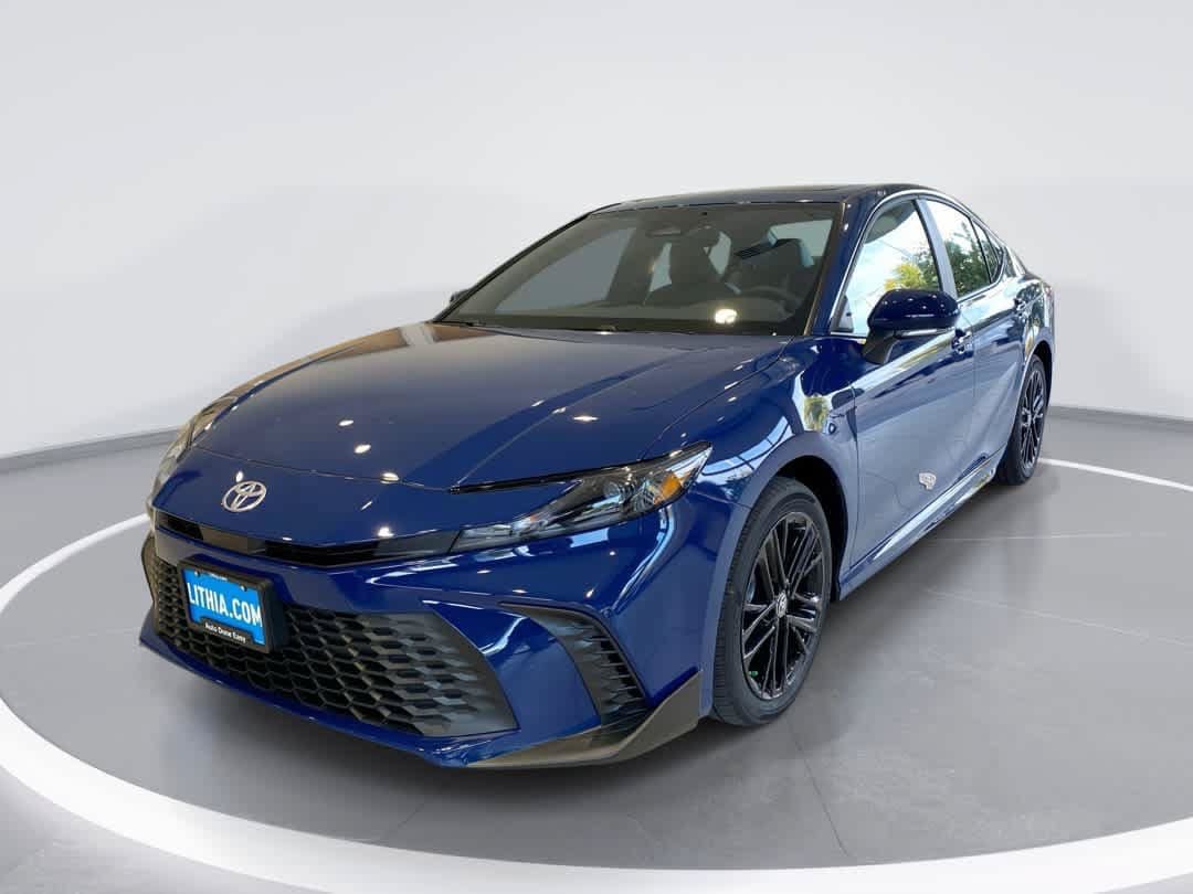 New 2026 Toyota Camry SE w/ Convenience Package