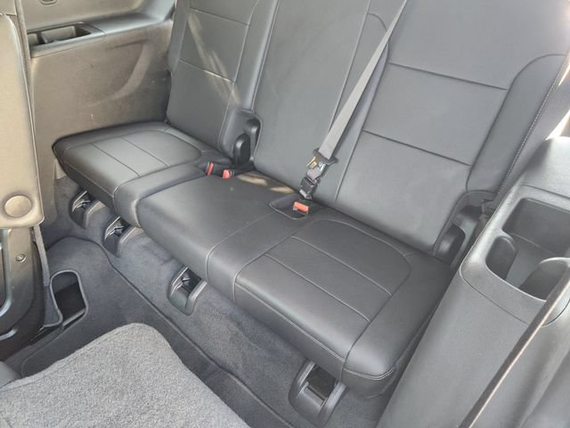Used 2023 Chevrolet Traverse Premier FWD image 32
