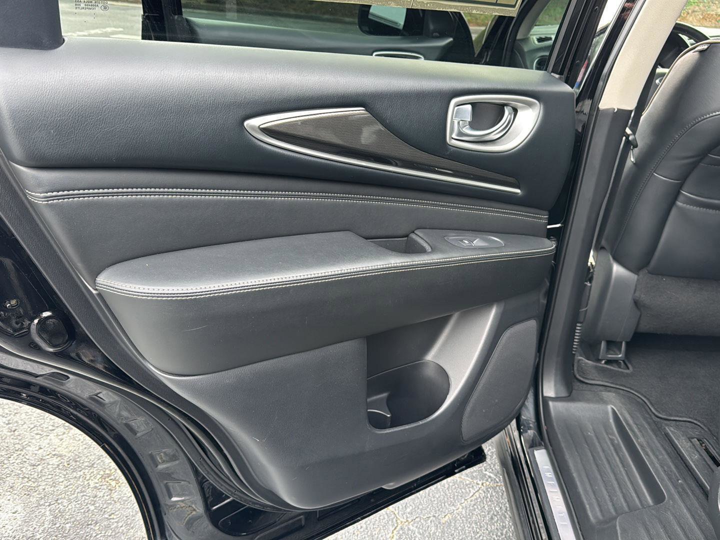 Used 2019 INFINITI QX60 Luxe image 15