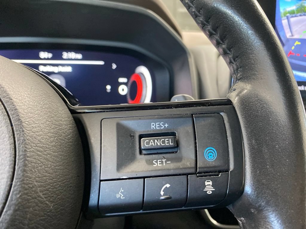 Certified 2023 Nissan Rogue Platinum w/ Platinum Premium Package AWD/4WD image 18