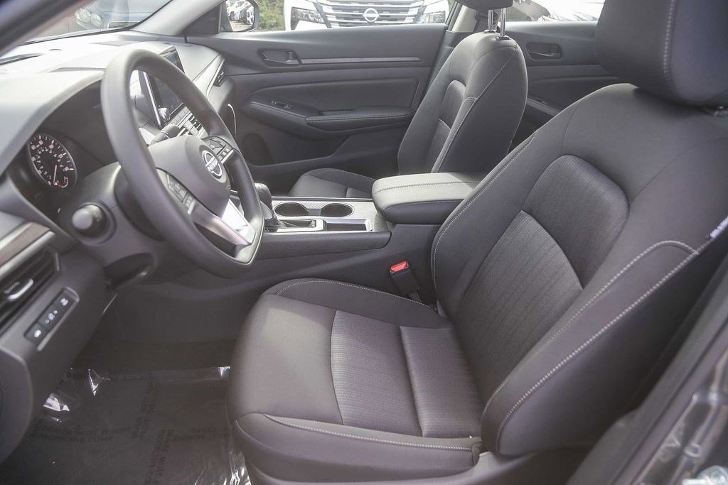 New 2026 Nissan Altima 2.5 SV FWD image 19