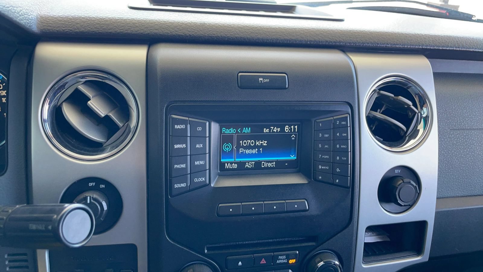 Used 2013 Ford F150 XLT w/ XLT Chrome Pkg RWD image 11