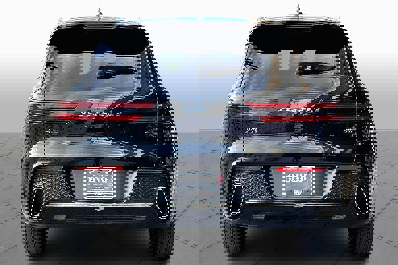 Used 2022 Genesis GV70 2.5T image 4