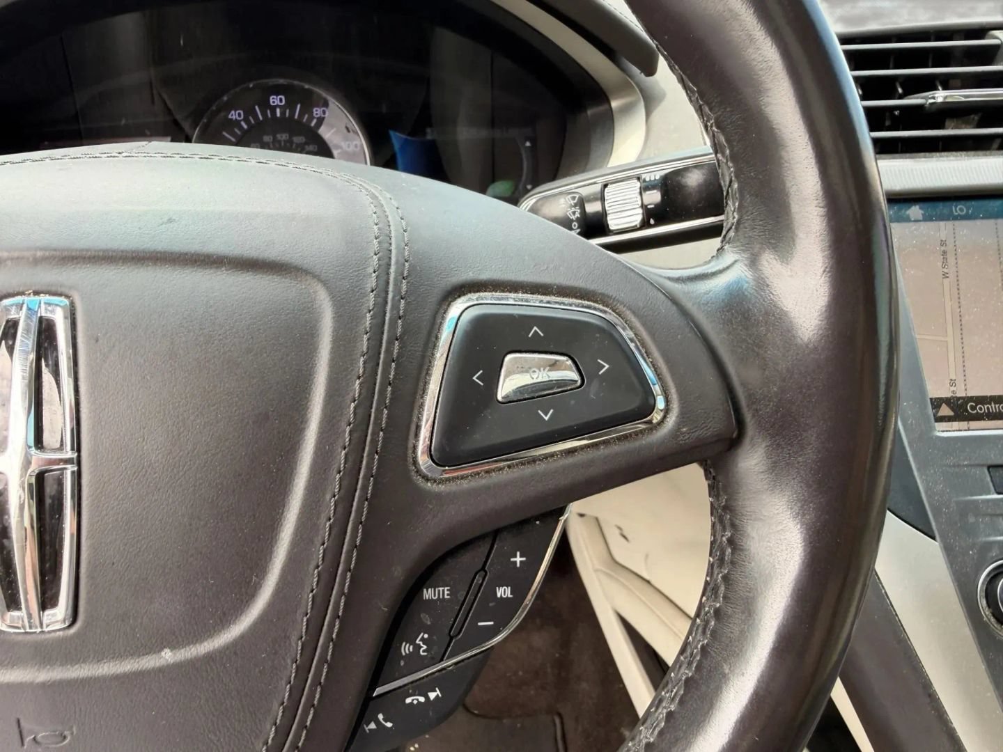 Used 2018 Lincoln MKZ Black Label w/ Technology Package FWD image 19
