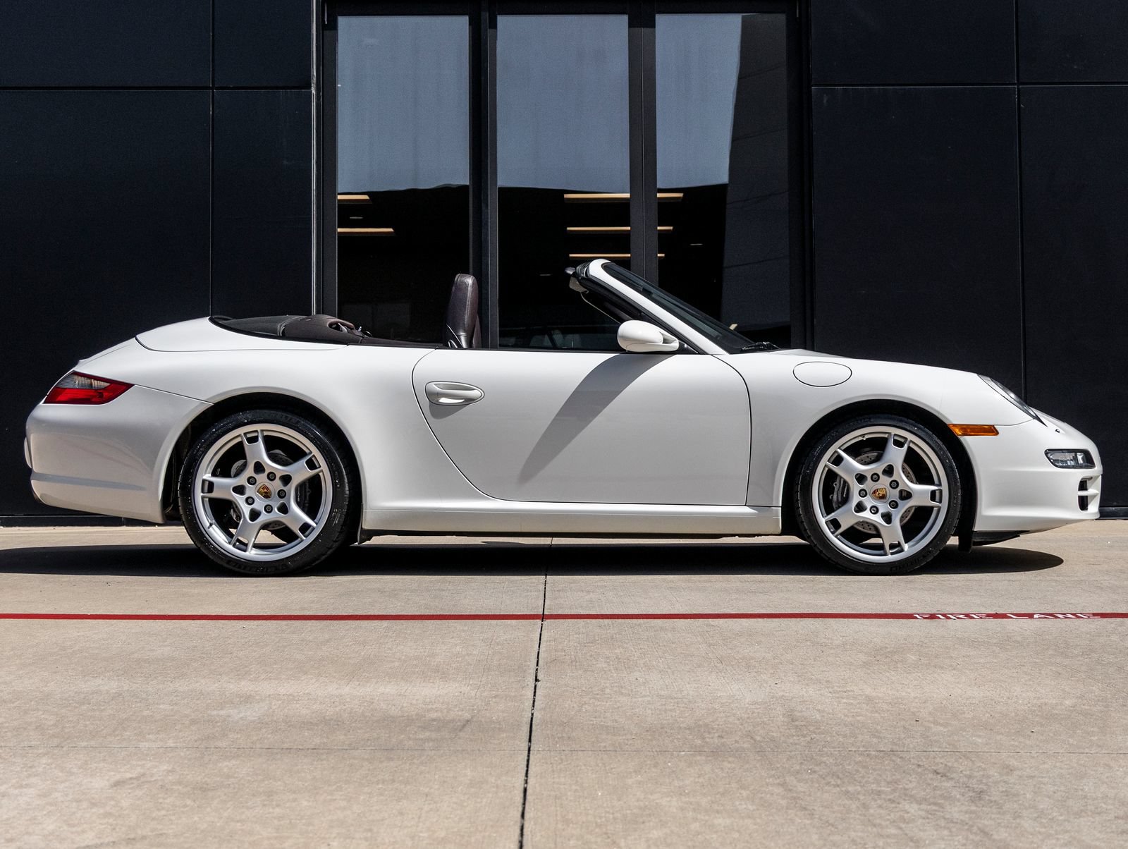 Used 2006 Porsche 911 Carrera RWD image 12